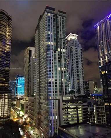 1250 S MIAMI AV, Miami, FL 33130