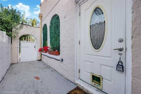 1678 SW 11th St, Miami, FL 33135