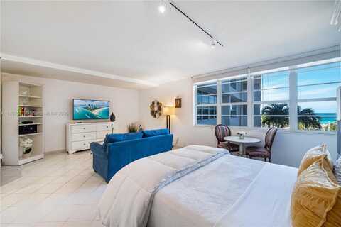 100 Lincoln Rd, Miami Beach, FL 33139