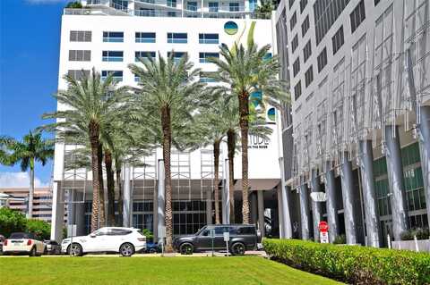 185 SW 7th St, Miami, FL 33130