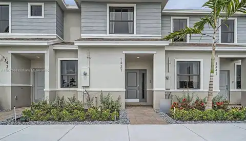1467 NE 3rd Avenue, Florida City, FL 33034