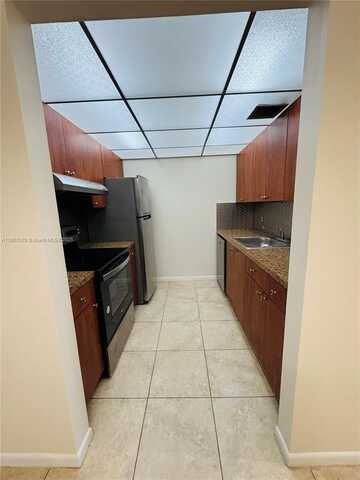 13250 SW 4th Ct, Pembroke Pines, FL 33027