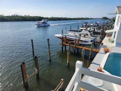 2106 N Ocean Dr, Hollywood, FL 33019