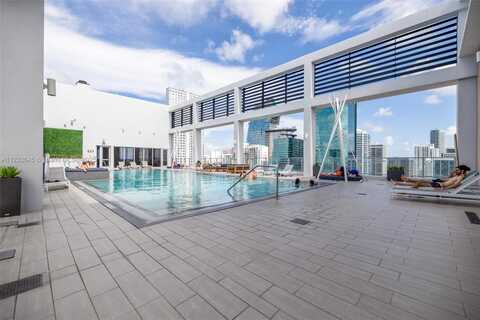 151 SE 1st St, Miami, FL 33131