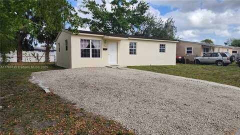 841 N 69th Ter, Hollywood, FL 33024
