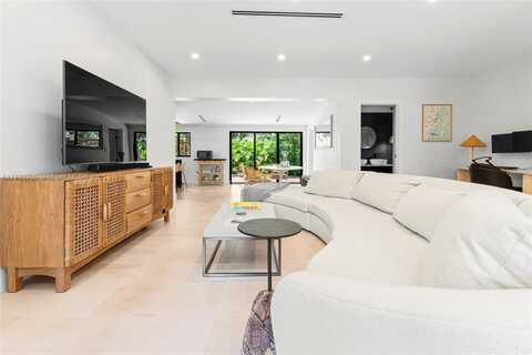 281 NE 48th Ter, Miami, FL 33137