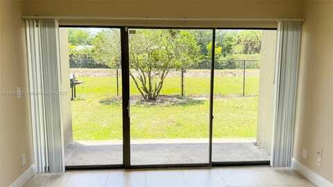 1661 Balfour Point Dr, West Palm Beach, FL 33411