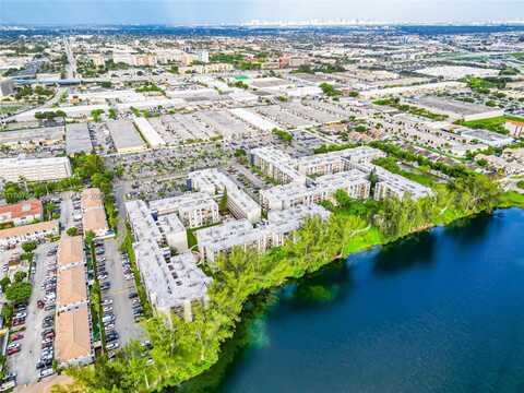 10000 NW 80th Ct, Hialeah Gardens, FL 33016