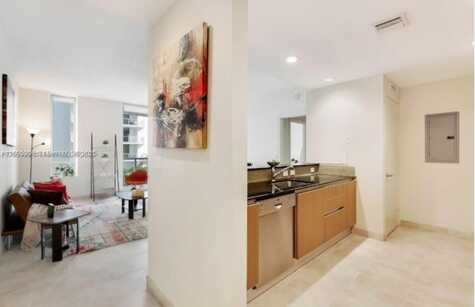 1050 Brickell Ave, Miami, FL 33131