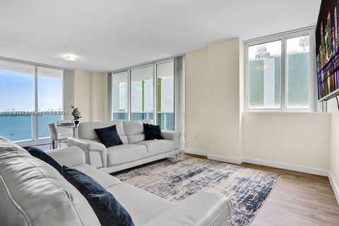 601 NE 23rd St, Miami, FL 33137