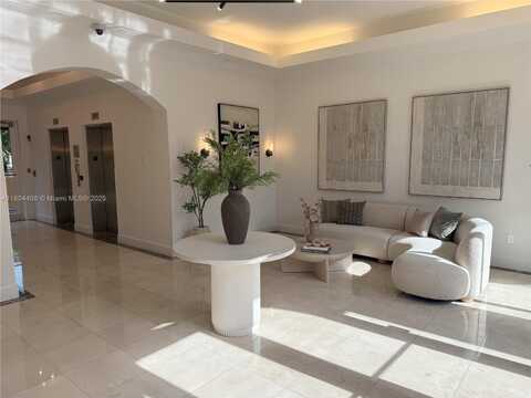 9021 SW 94th St, Miami, FL 33176
