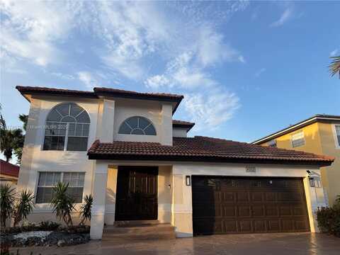 8332 NW 195th Ter, Hialeah, FL 33015