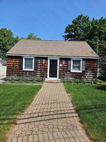 12 Taylor Street, Nashua, NH 03060