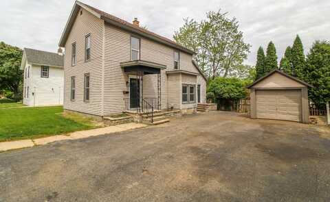 139 S Church St, Whitewater, WI 53190