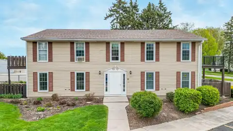3933 Country Pl, Sheboygan, WI 53081