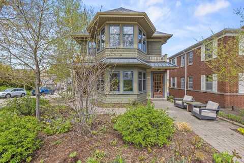 2400 E Oklahoma Ave, Milwaukee, WI 53207