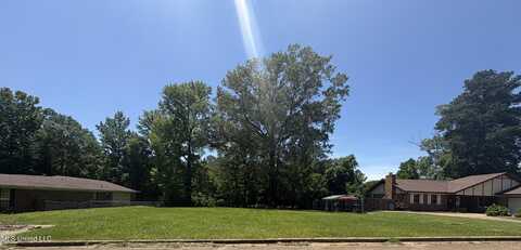 545 Greenmont Drive, Jackson, MS 39212