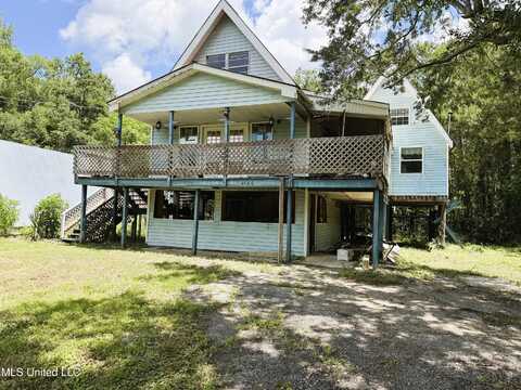 4080 7th Avenue, Bay Saint Louis, MS 39520