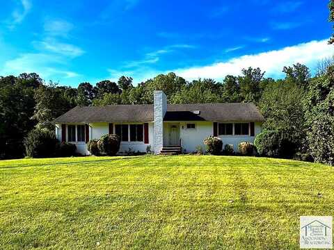 135 Old Furnace Rd, Rocky Mount, VA 24151