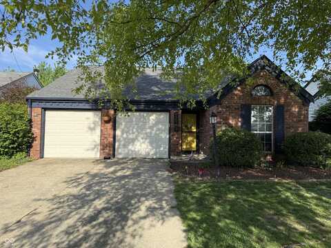 9507 Colony Pointe E Drive, Indianapolis, IN 46250
