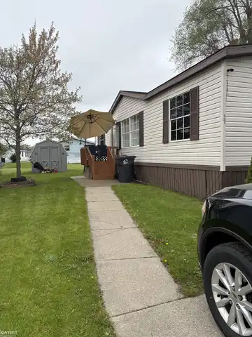 37 Killdeer, Lapeer, MI 48446
