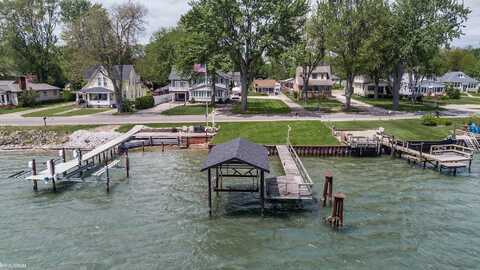 6138 River, East China, MI 48054