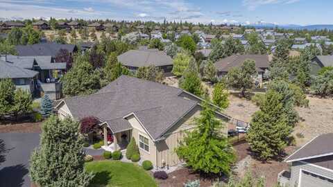 126 Highland Meadow Loop, Redmond, OR 97756