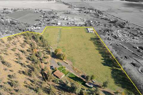 905 NE Barnes Road, Prineville, OR 97754