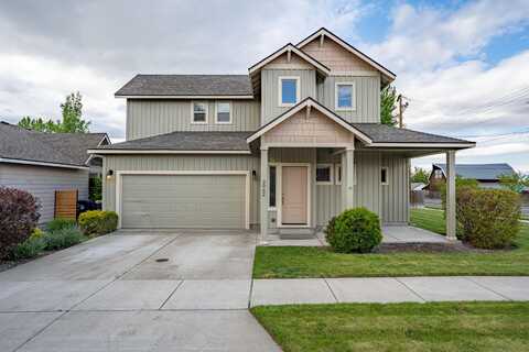 3062 NE Red Oak Drive, Bend, OR 97701