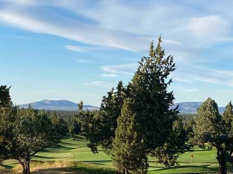 8505 Golden Pheasant Court, Redmond, OR 97756