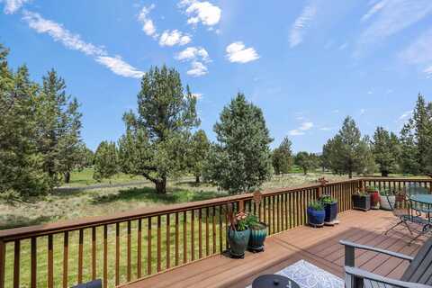 8505 Golden Pheasant Court, Redmond, OR 97756