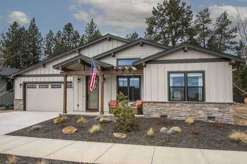 1151 N Jantzen Court, Sisters, OR 97759