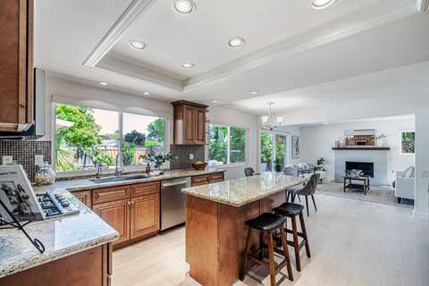 1536 Saint Helena DR, DANVILLE, CA 94526
