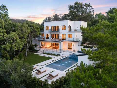1215 La Cumbre RD, Hillsborough, CA 94010