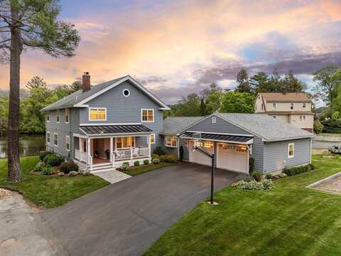 1 Colonial Road, Lynnfield, MA 01940