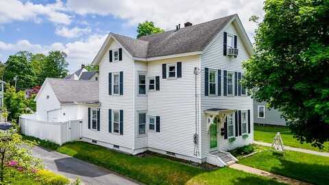 31 Arlington Street, Leominster, MA 01453