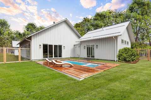 9 Daniels Hole Road, East Hampton, NY 11937