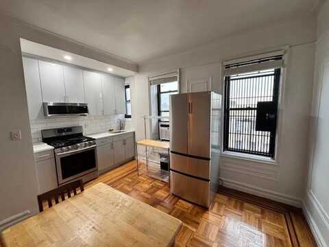 754 Brady Avenue, Bronx, NY 10462