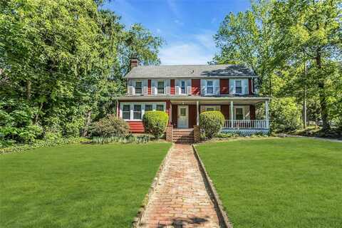 21 Elm Avenue, Glen Cove, NY 11542