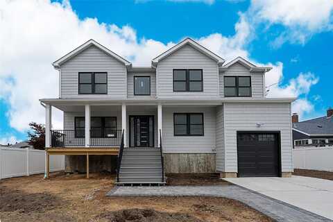 482 S 5th Street, Lindenhurst, NY 11757