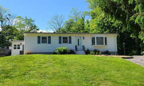 30 Stephanie Lane, Poughkeepsie, NY 12603