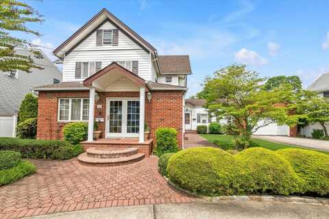 41 Carman Avenue, East Rockaway, NY 11518