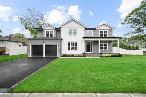 229 Glengariff, Massapequa Park, NY 11762