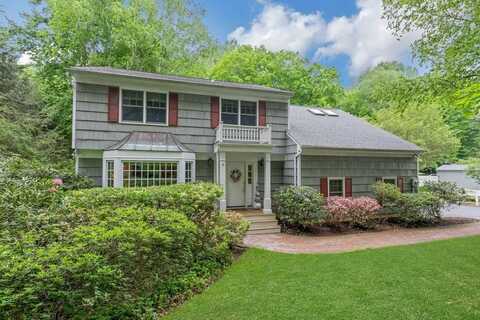 51 Hidden Hollow Lane, Millwood, NY 10546