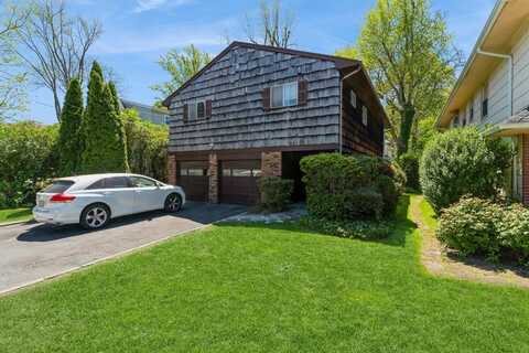 172 Steamboat Road, Great Neck, NY 11024