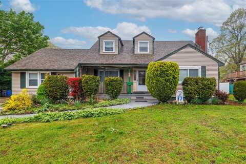 265 Beachview Street, Copiague, NY 11726