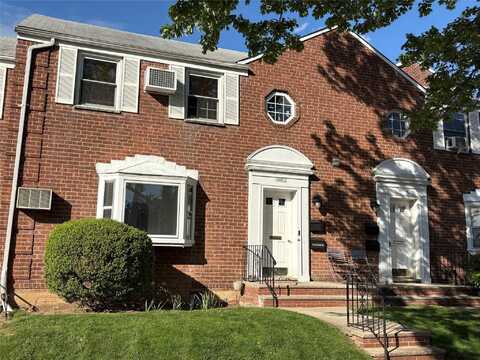 75-05 254th Street, Glen Oaks, NY 11004