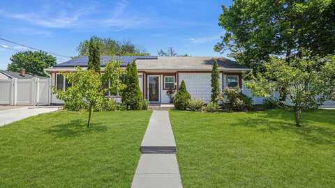 871 Val Park Avenue, Valley Stream, NY 11580