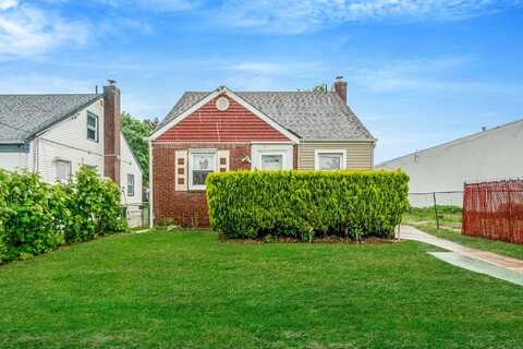 296 Chester Street, Uniondale, NY 11553