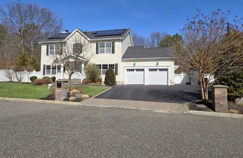 5 Lincoln Street, Port Jefferson Station, NY 11776